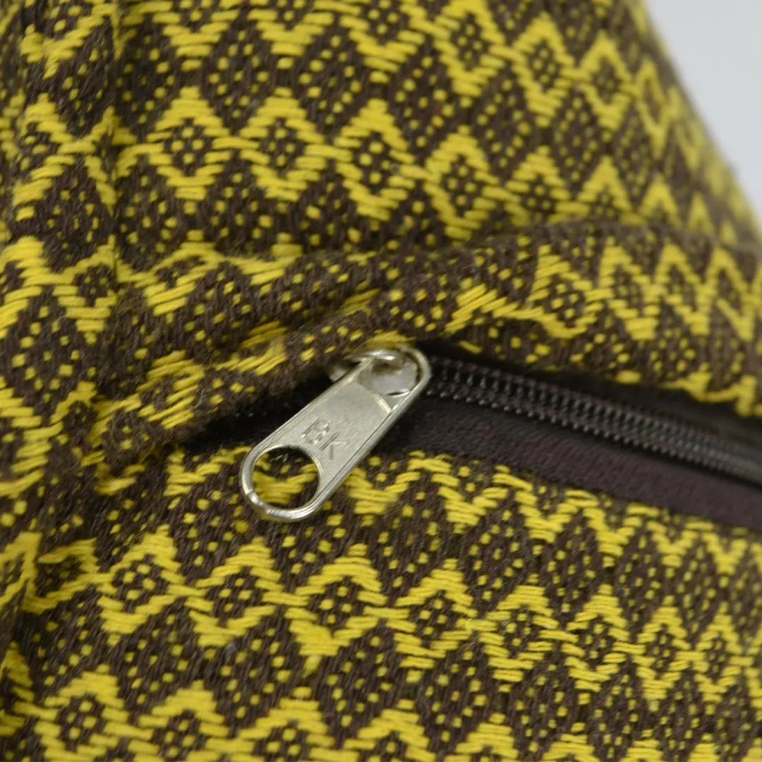 Capa de Almofada com Contorno