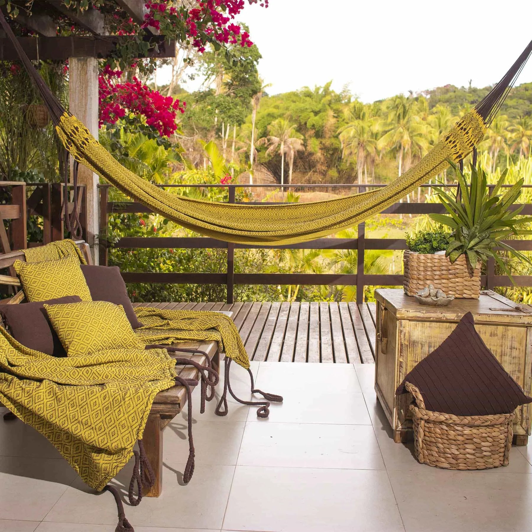 Rede de Descanso Casal Girassol